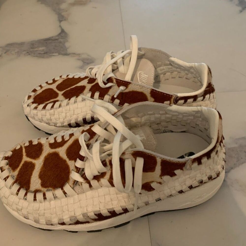 Women's Nike Air Footscape Woven Natural Brown Size 6.5